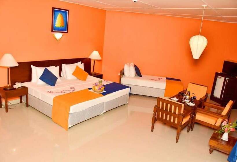 ホテル Ratnaloka Tour Inn