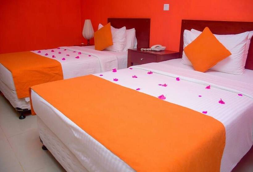 ホテル Ratnaloka Tour Inn