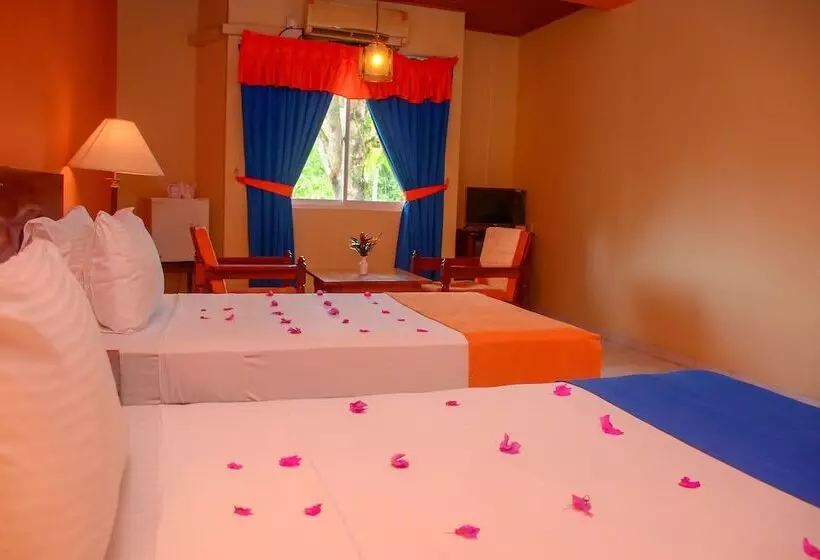 Отель Ratnaloka Tour Inn