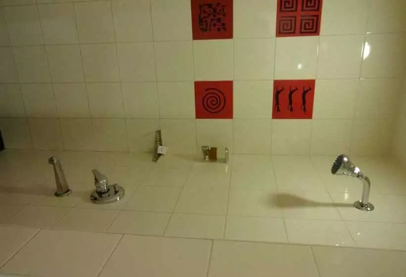 Red Fox By Lemon Tree Hotels, Hyderabad