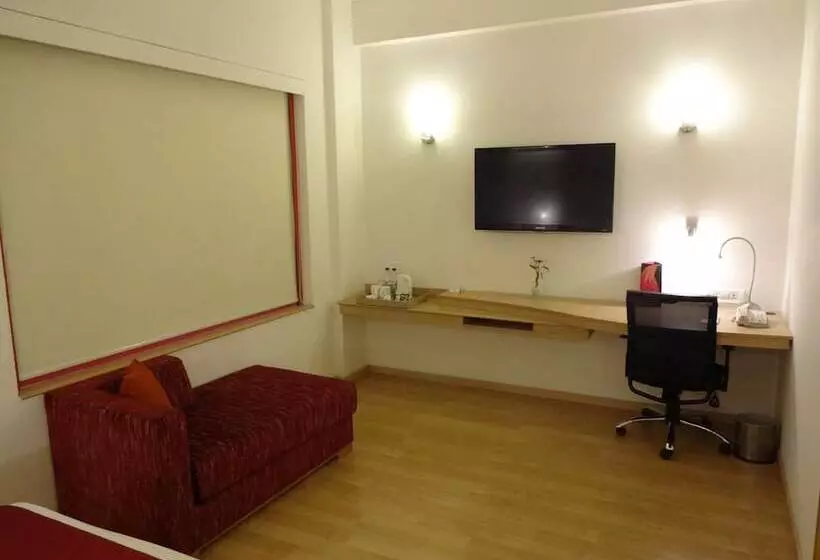 Red Fox By Lemon Tree Hotels, Hyderabad