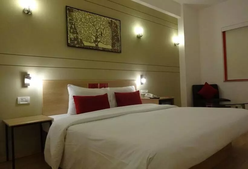 Red Fox By Lemon Tree Hotels, Hyderabad