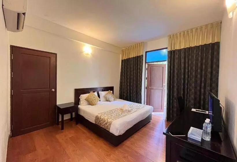 ホテル ērya By Suria Janda Baik