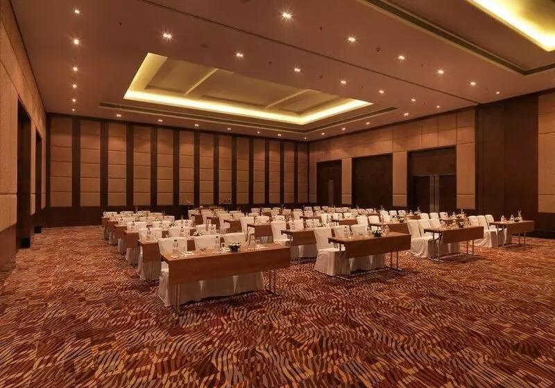 Taj Hotel & Convention Centre, Agra