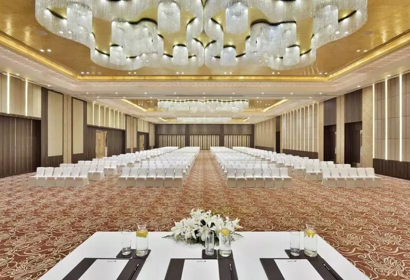 Taj Hotel & Convention Centre, Agra