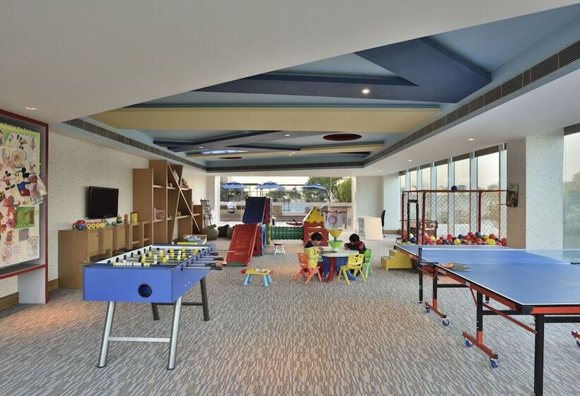 Taj Hotel & Convention Centre, Agra