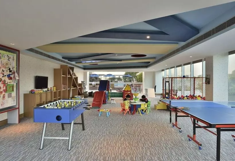 Taj Hotel & Convention Centre, Agra