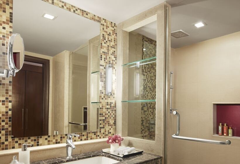 Taj Hotel & Convention Centre, Agra