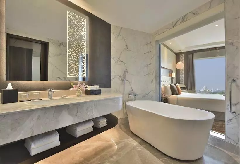 Taj Hotel & Convention Centre, Agra