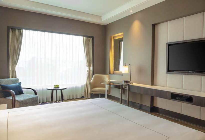 Taj Hotel & Convention Centre, Agra