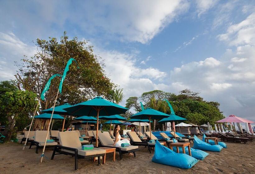 בית מלון כפרי The 1o1 Bali Oasis Sanur