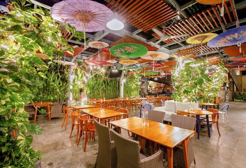 בית מלון כפרי The 1o1 Bali Oasis Sanur