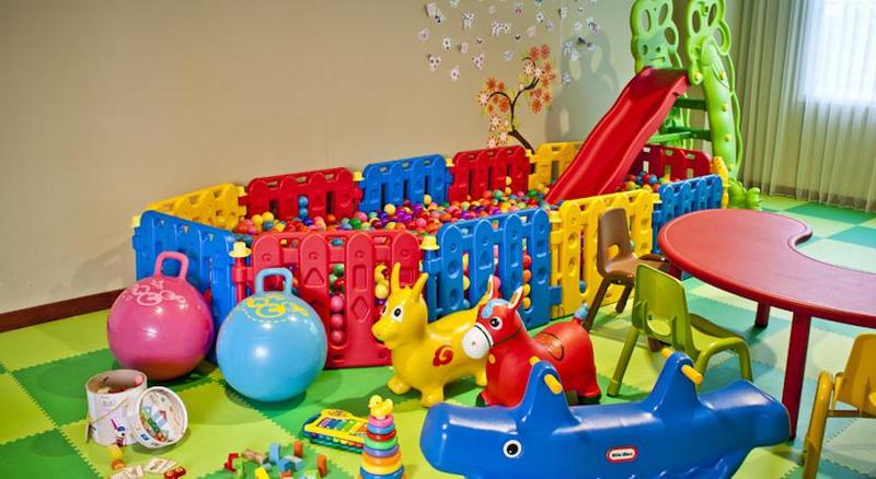 בית מלון כפרי The Luxton Bandung