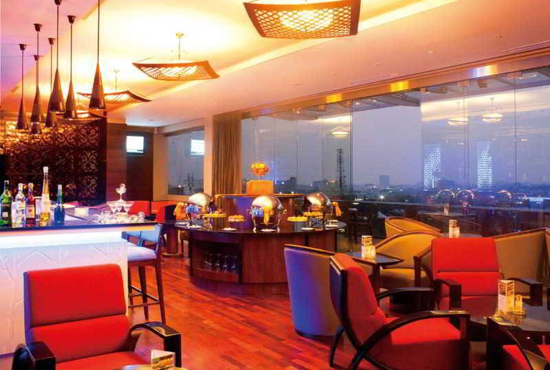 בית מלון כפרי The Luxton Bandung