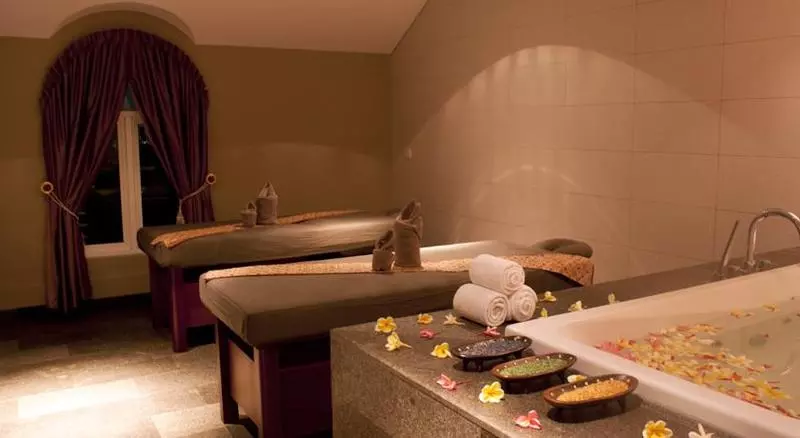 Отель The Luxton Bandung