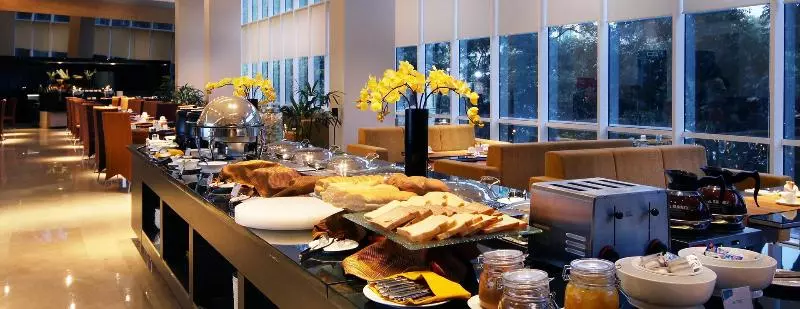 Отель The Luxton Bandung