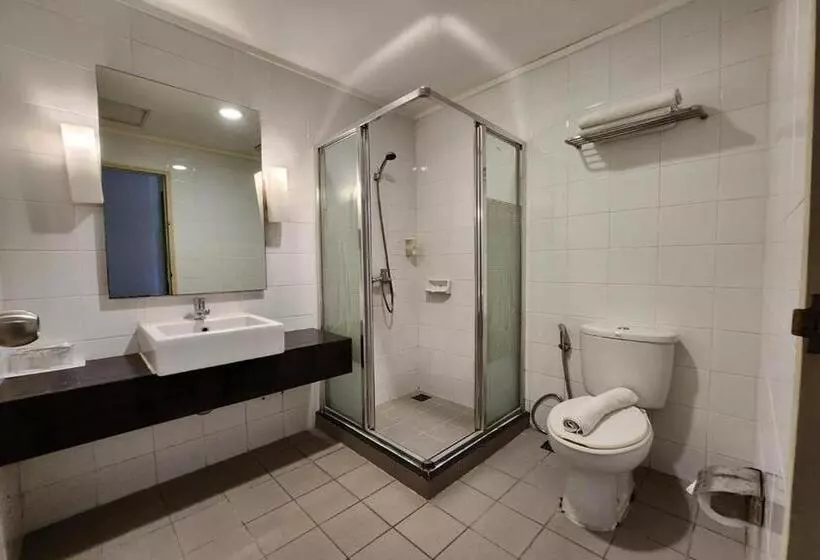 בית מלון כפרי Glodok Plaza