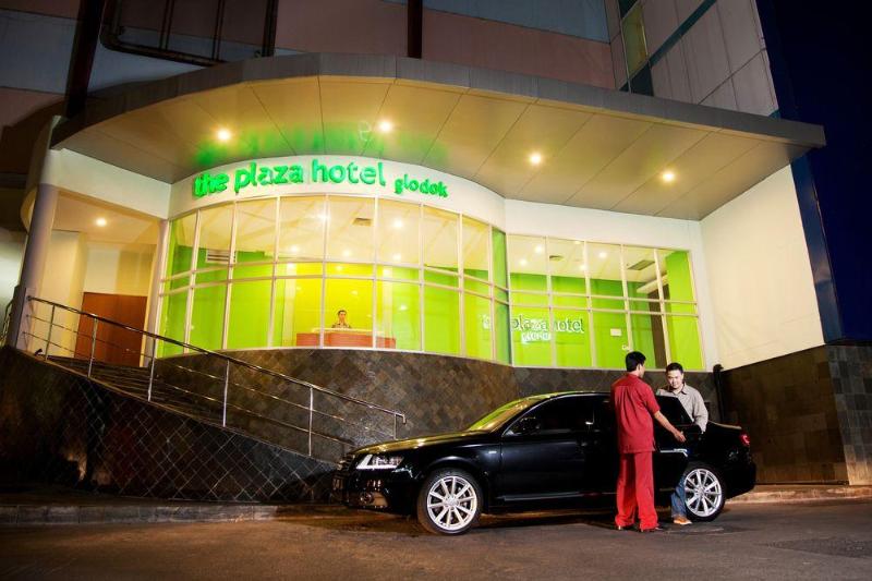 בית מלון כפרי Glodok Plaza