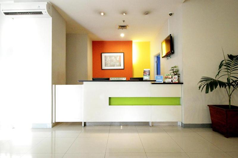 בית מלון כפרי Glodok Plaza