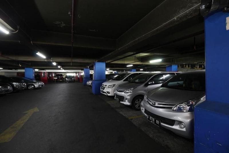 בית מלון כפרי Glodok Plaza