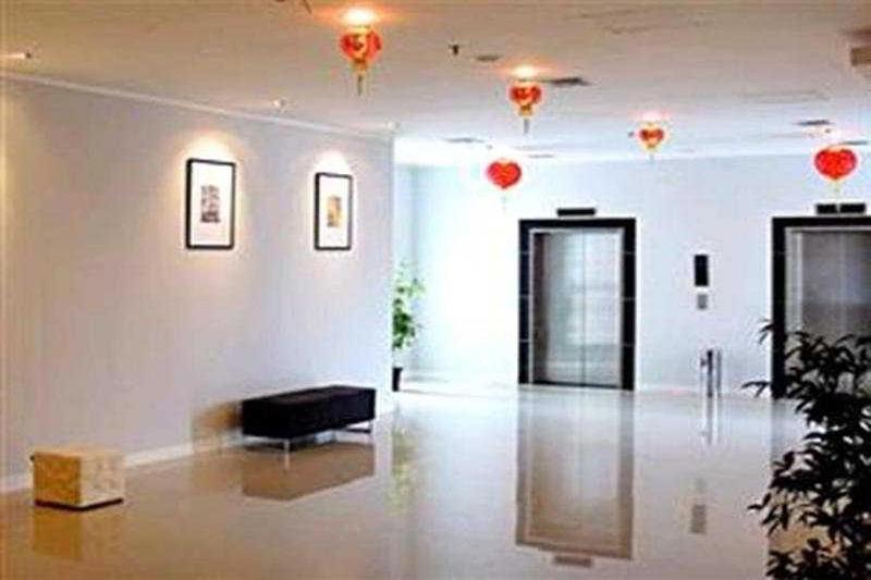 בית מלון כפרי Glodok Plaza