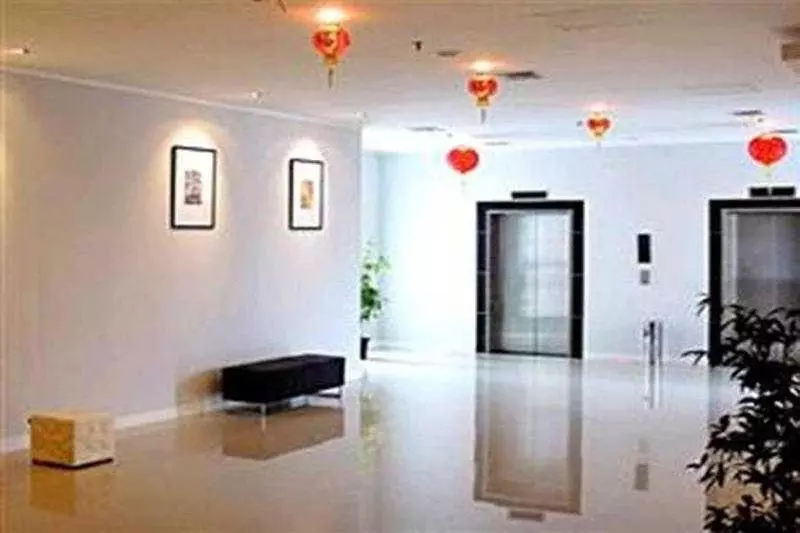 בית מלון כפרי Glodok Plaza