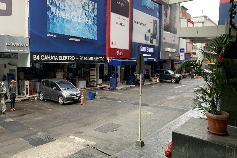 בית מלון כפרי Glodok Plaza