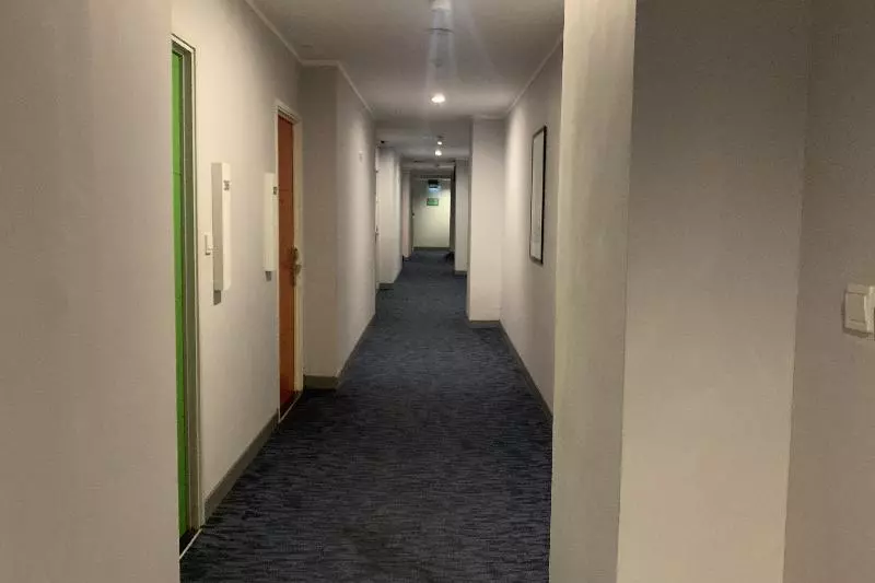 בית מלון כפרי Glodok Plaza