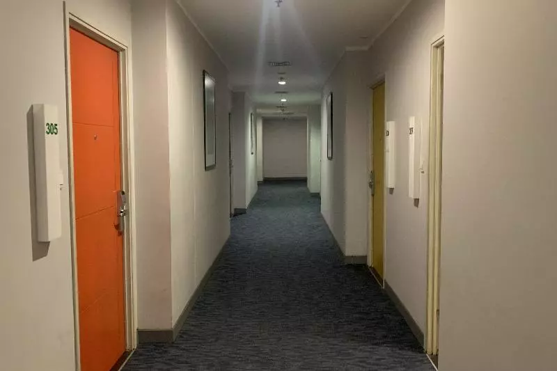 בית מלון כפרי Glodok Plaza