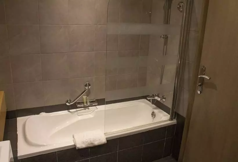 Time Grand Plaza Hotel, Dubai Airport