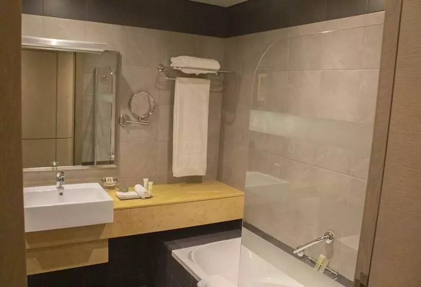 Time Grand Plaza Hotel, Dubai Airport