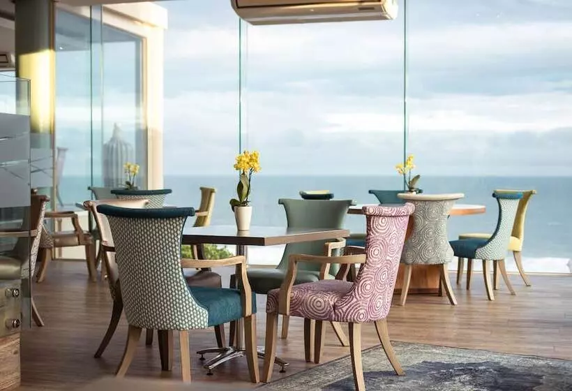 Views Boutique Hotel & Spa