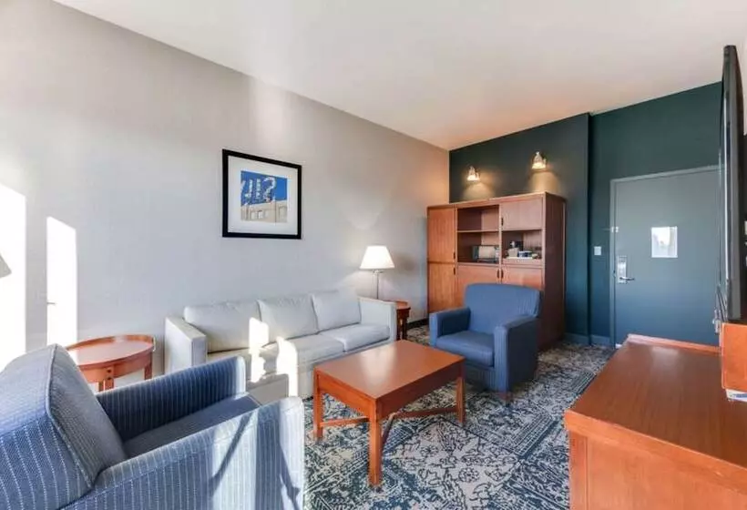 Vista Lic Hotel, Premier Collection By Best Western