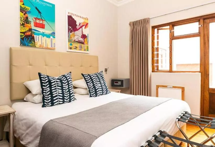 Курорт Camps Bay Village   Studios And Apartments