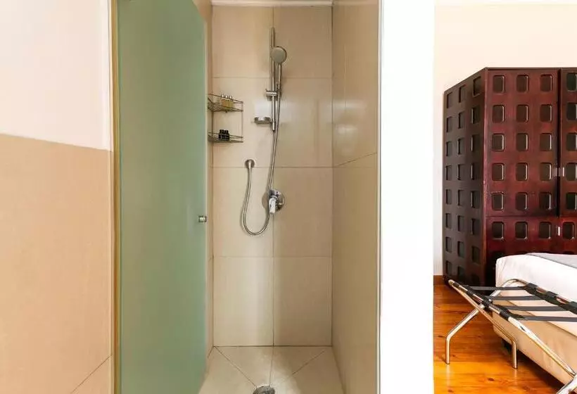 Курорт Camps Bay Village   Studios And Apartments