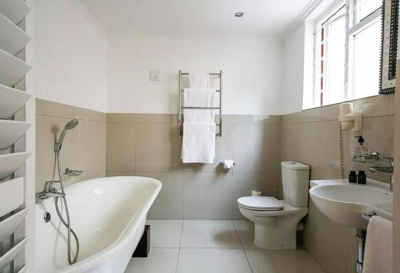 Курорт Camps Bay Village   Studios And Apartments