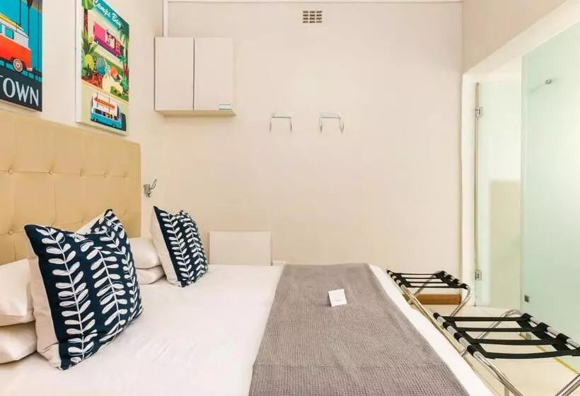Курорт Camps Bay Village   Studios And Apartments