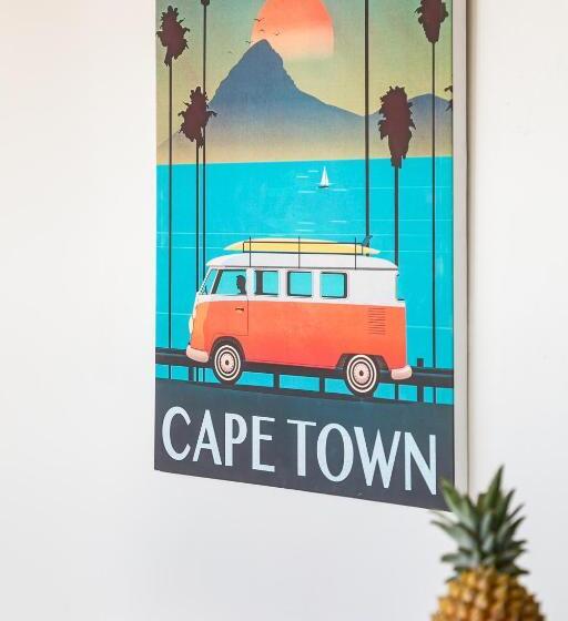 منتجع Camps Bay Village   Studios And Apartments