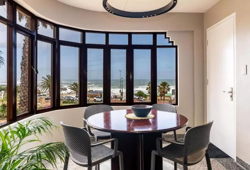 Курорт Camps Bay Village   Studios And Apartments