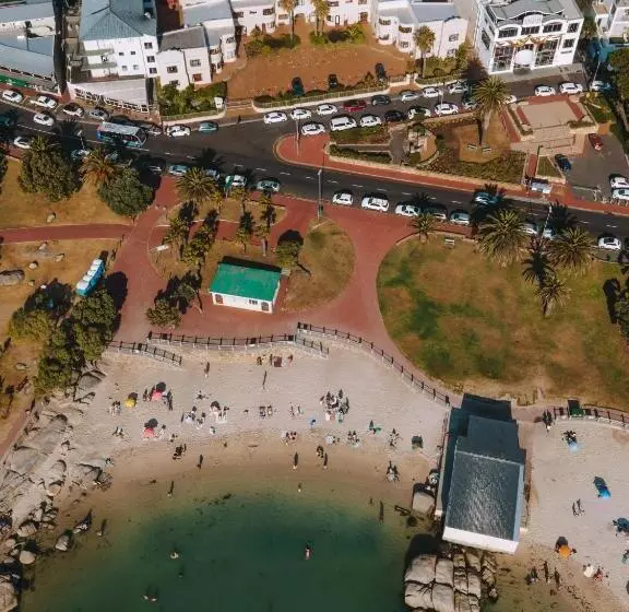 Курорт Camps Bay Village   Studios And Apartments