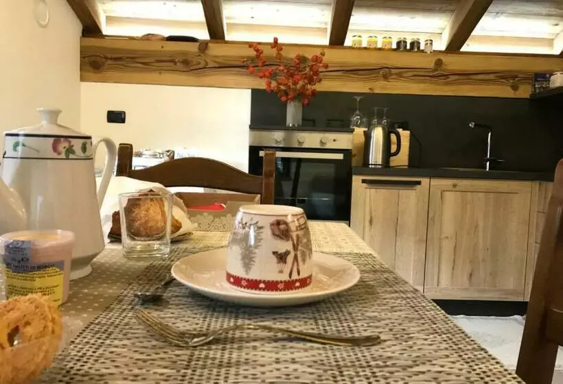 Aamiaismajoitus (B&B) Au Coin Du Chateau