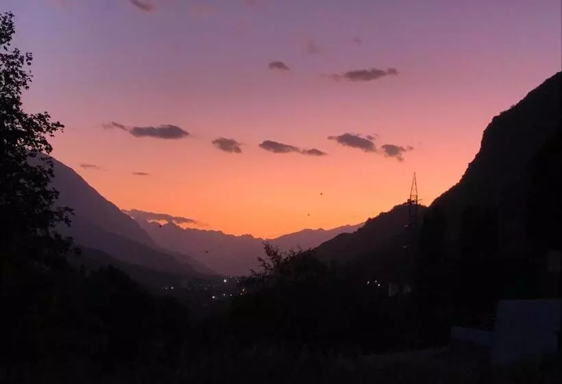 Aamiaismajoitus (B&B) Au Coin Du Chateau