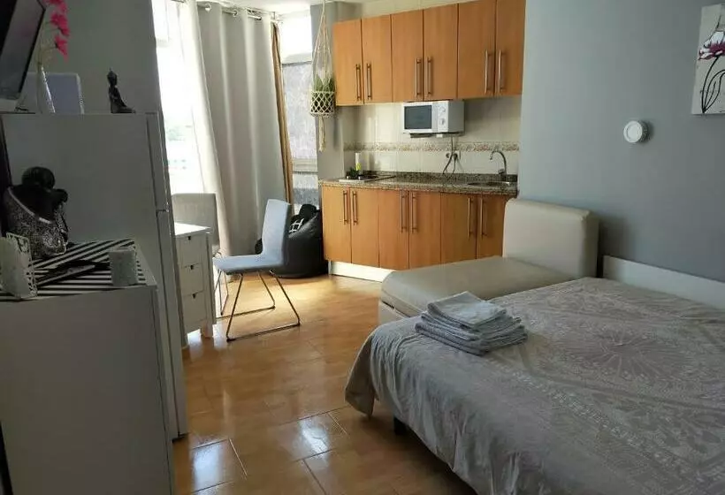 Aamiaismajoitus (B&B) Benalmadena ,apartamento Estudio Primera Línea De Playa