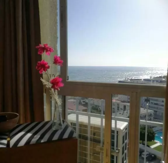 Aamiaismajoitus (B&B) Benalmadena ,apartamento Estudio Primera Línea De Playa