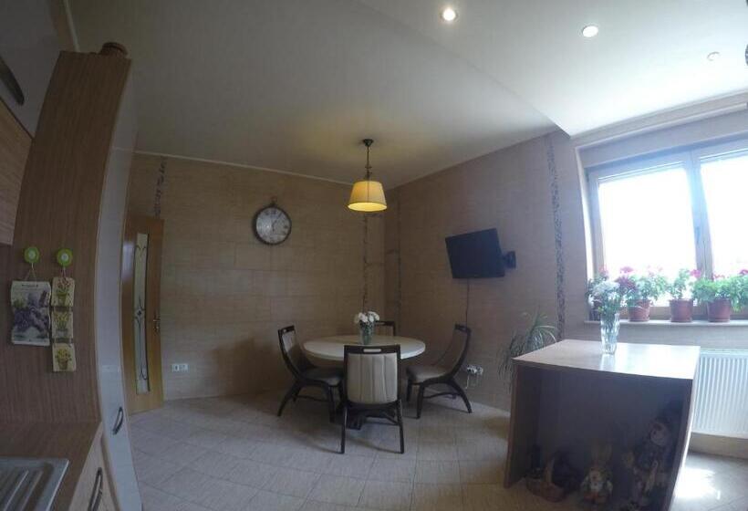 تختخواب و صبحانه Casa Edwin