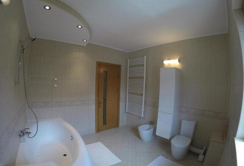 تختخواب و صبحانه Casa Edwin