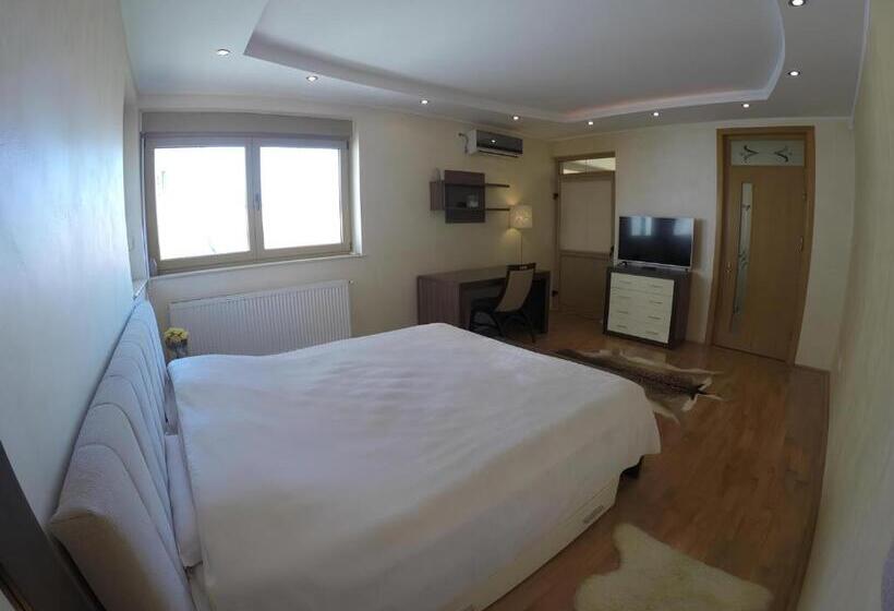 تختخواب و صبحانه Casa Edwin