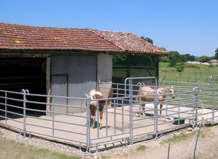 ベッドアンドブレックファースト Ranch Bignaou