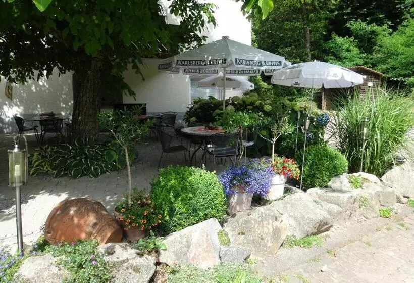 Hotelli Gasthof Waldeslust