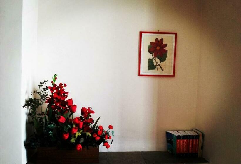 Пансион La Quercia Di Aorivola